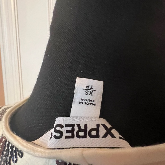 EXPRESS SLEEVELESS SEQUIN  MINI DRESS size XS - Picture 2 of 3